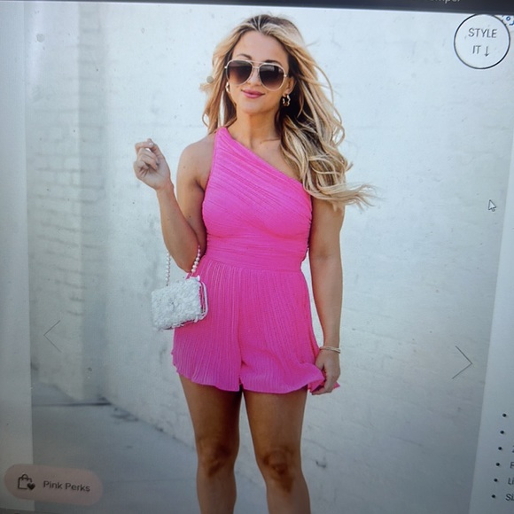 Summer stroll pink one shoulder romper - Picture 4 of 6